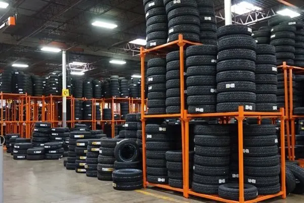 Passenger car and SUV tyre racks